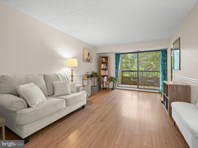 5627 HARPERS FARM RD #C, Columbia, MD 21044