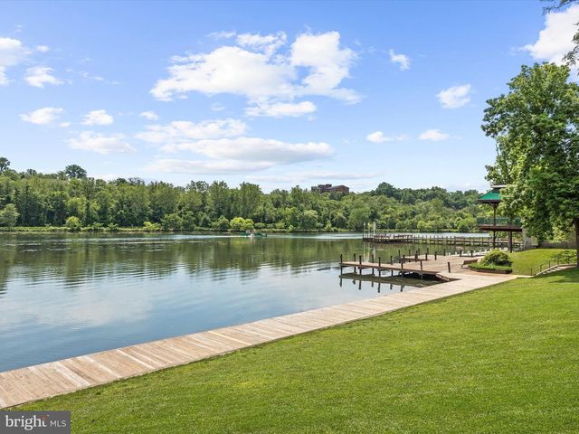 5627 HARPERS FARM RD #C, Columbia, MD 21044