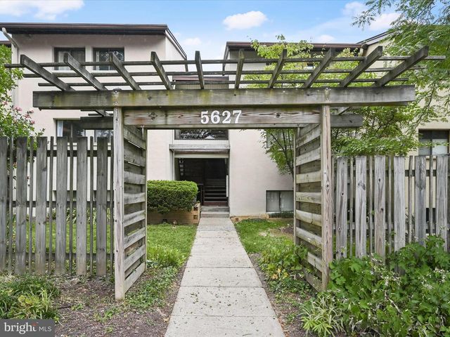 5627 HARPERS FARM RD #C, Columbia, MD 21044