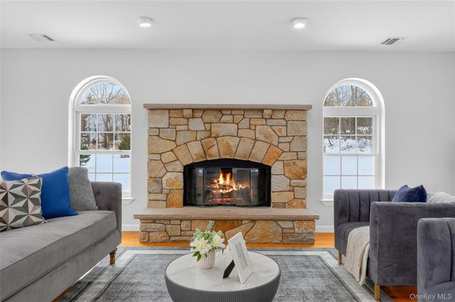 33 Berea Road, Walden, NY 12586