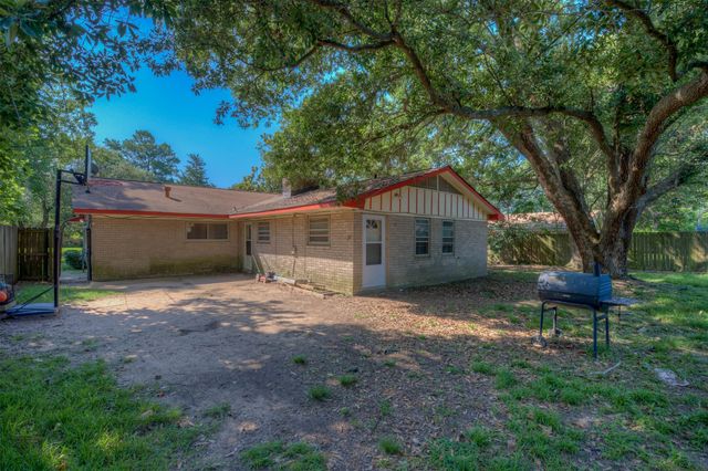 9032 Sara Lane, Shreveport, LA 71118