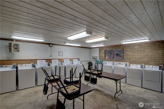 215 Big River Boulevard E, Deming, WA 98244