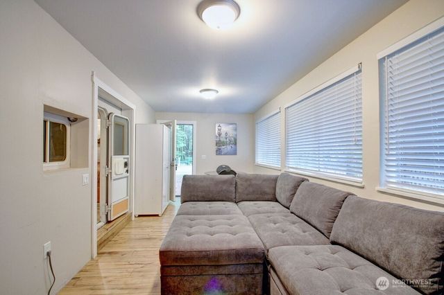 215 Big River Boulevard E, Deming, WA 98244