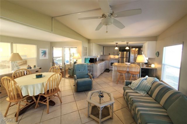 938 Lazy LN, North Fort Myers, FL 33917