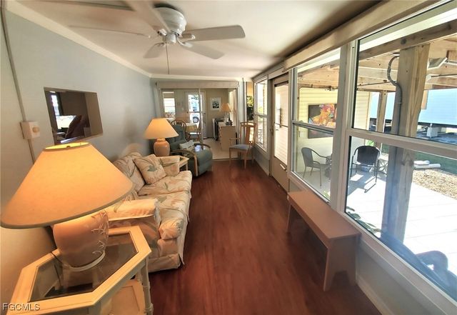 938 Lazy LN, North Fort Myers, FL 33917