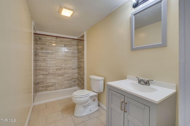 1425 Goshen Valley Road, Church Hill, TN 37642