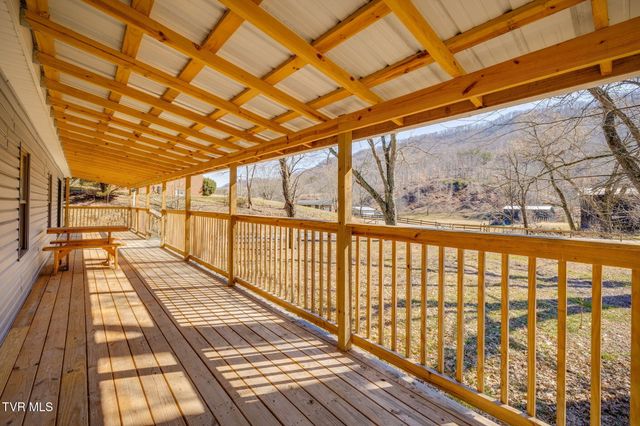 1425 Goshen Valley Road, Church Hill, TN 37642