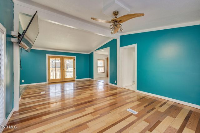 1425 Goshen Valley Road, Church Hill, TN 37642