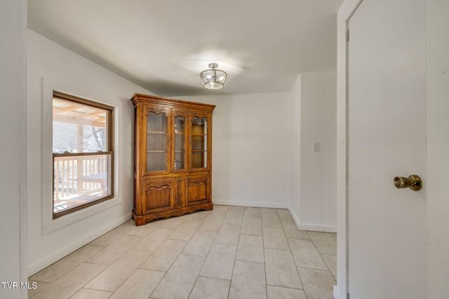 1425 Goshen Valley Road, Church Hill, TN 37642