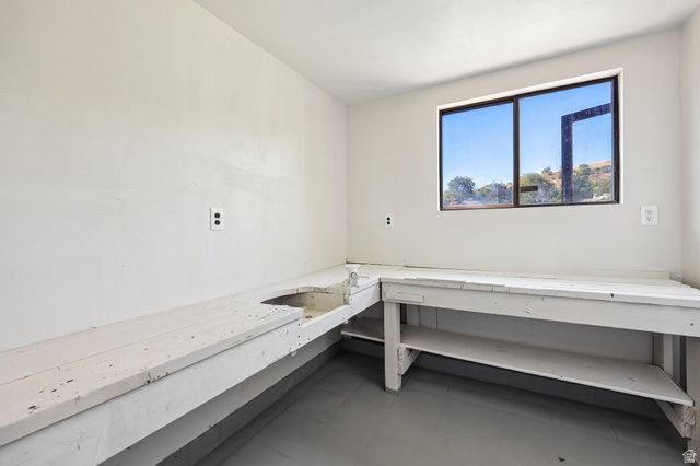 1111 W 5575 S, Riverdale, UT 84405