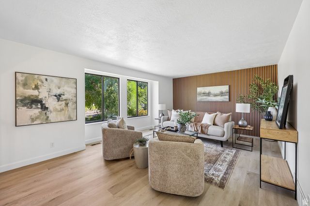 1111 W 5575 S, Riverdale, UT 84405