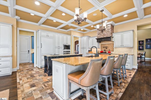 176 Reserve Drive, Piedmont, SC 29673