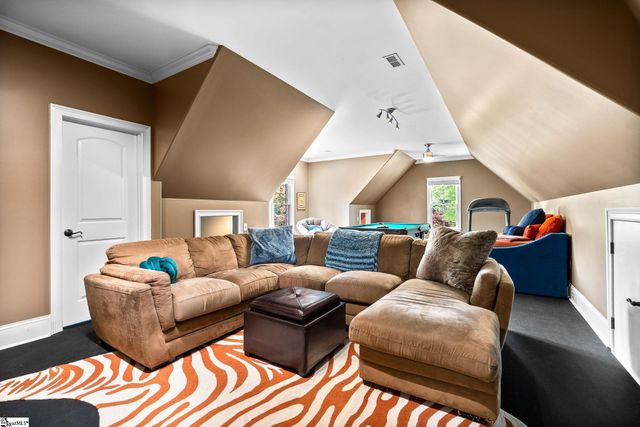 176 Reserve Drive, Piedmont, SC 29673