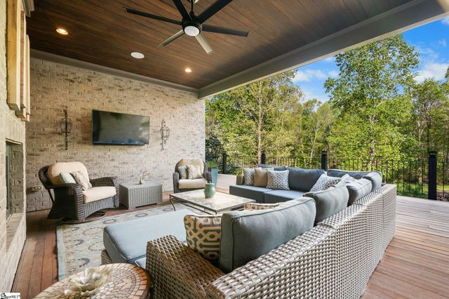 176 Reserve Drive, Piedmont, SC 29673