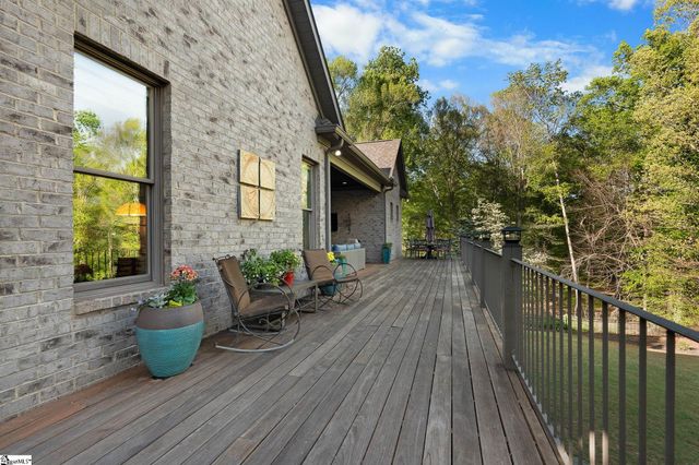 176 Reserve Drive, Piedmont, SC 29673