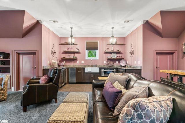 176 Reserve Drive, Piedmont, SC 29673