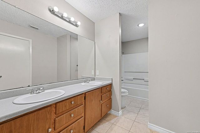 10215 Arbor Blf, San Antonio, TX 78240