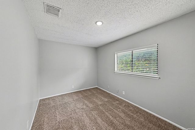 10215 Arbor Blf, San Antonio, TX 78240