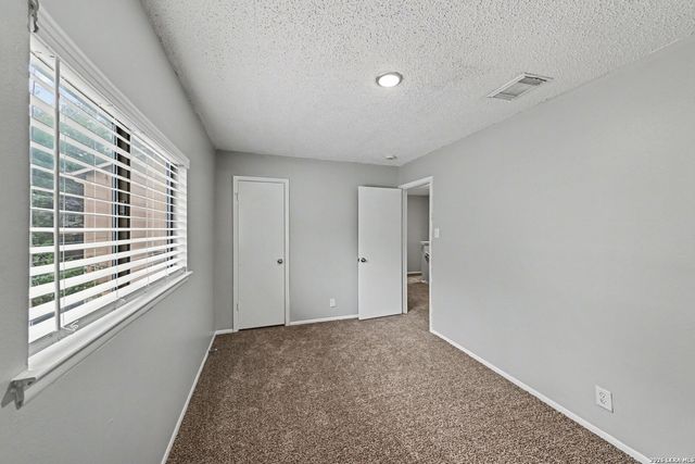 10215 Arbor Blf, San Antonio, TX 78240