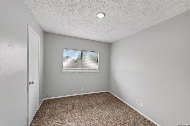 10215 Arbor Blf, San Antonio, TX 78240