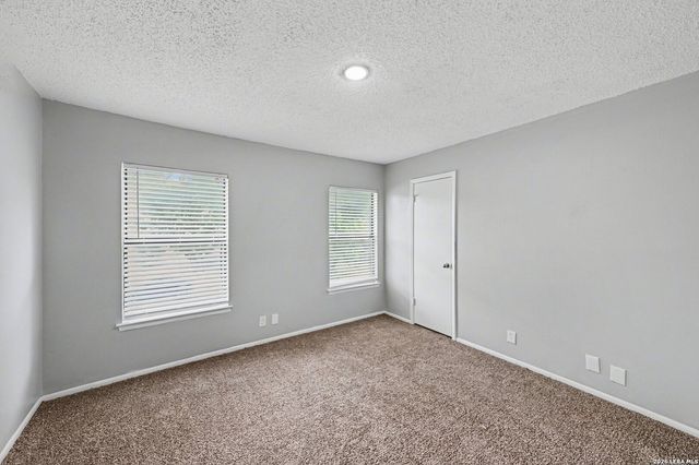 10215 Arbor Blf, San Antonio, TX 78240