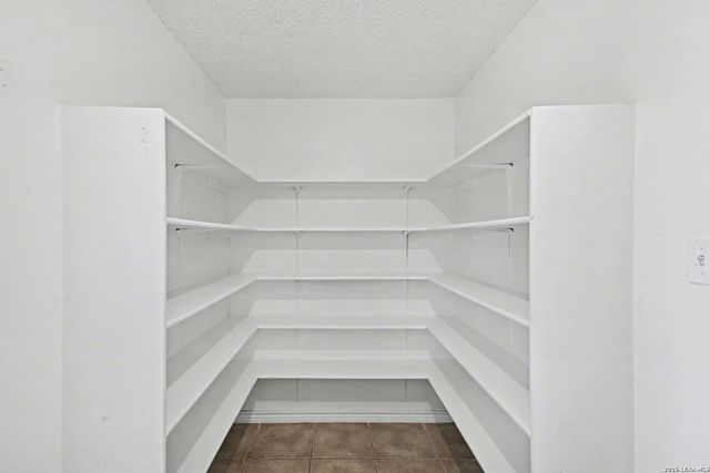 10215 Arbor Blf, San Antonio, TX 78240