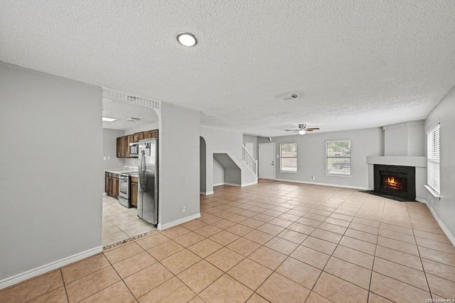 10215 Arbor Blf, San Antonio, TX 78240