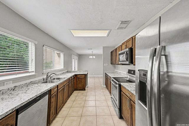 10215 Arbor Blf, San Antonio, TX 78240