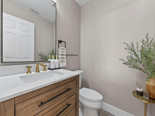 1150 Fairfield Meadows Dr, Weston, FL 33327