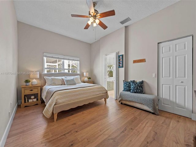 1150 Fairfield Meadows Dr, Weston, FL 33327