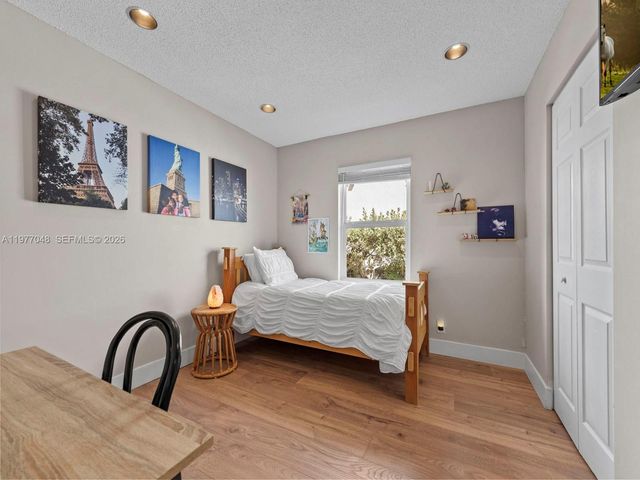 1150 Fairfield Meadows Dr, Weston, FL 33327