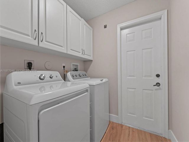 1150 Fairfield Meadows Dr, Weston, FL 33327