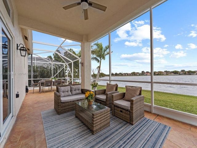 1150 Fairfield Meadows Dr, Weston, FL 33327