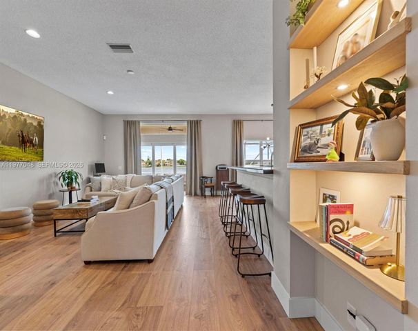 1150 Fairfield Meadows Dr, Weston, FL 33327