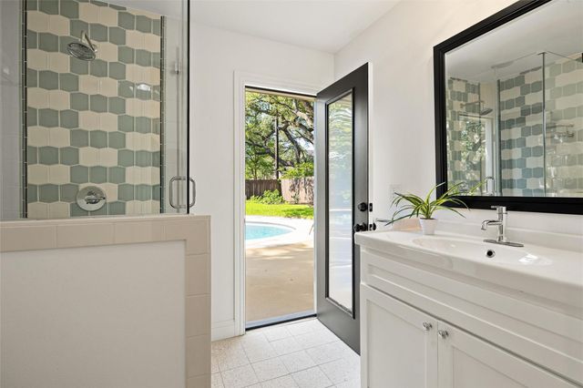 10721 Fountainbleu CIR, Austin, TX 78750