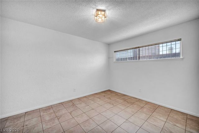 350 East Desert Inn Road 105, Las Vegas, NV 89109