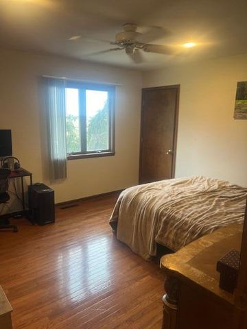 14296 Delaware, Crown Point, IN 46307