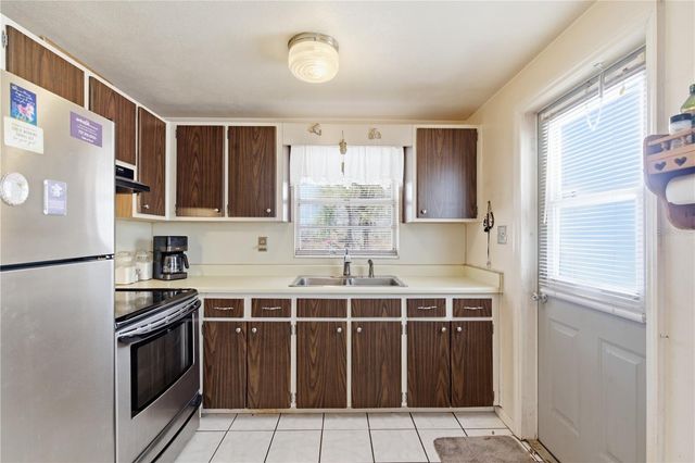 33725 CAMERTON ROAD, Wesley Chapel, FL 33543