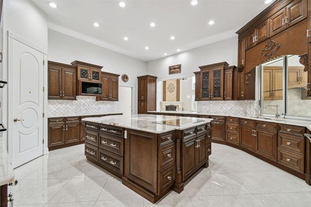 3020 KENSINGTON TRACE, Tarpon Springs, FL 34688