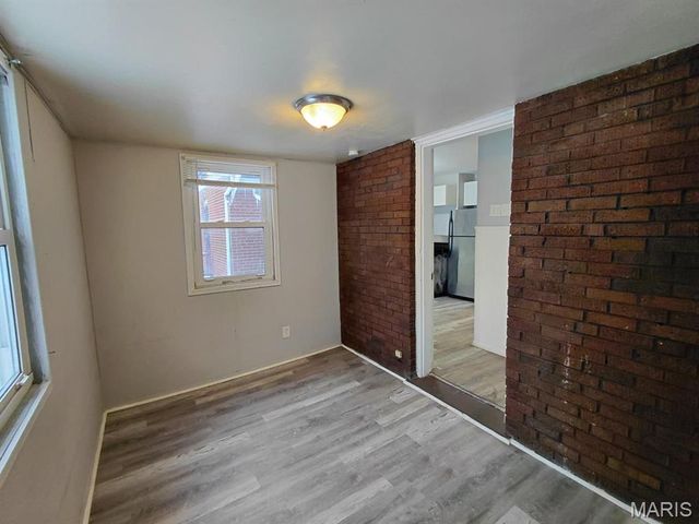 3512 West Place, St Louis, MO 63121