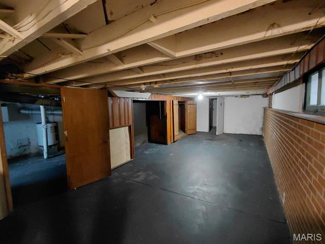 3512 West Place, St Louis, MO 63121