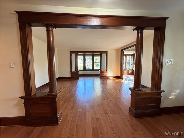 30 Eagle Street, Amherst, NY 14221