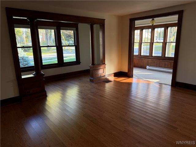 30 Eagle Street, Amherst, NY 14221