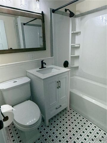 30 Eagle Street, Amherst, NY 14221