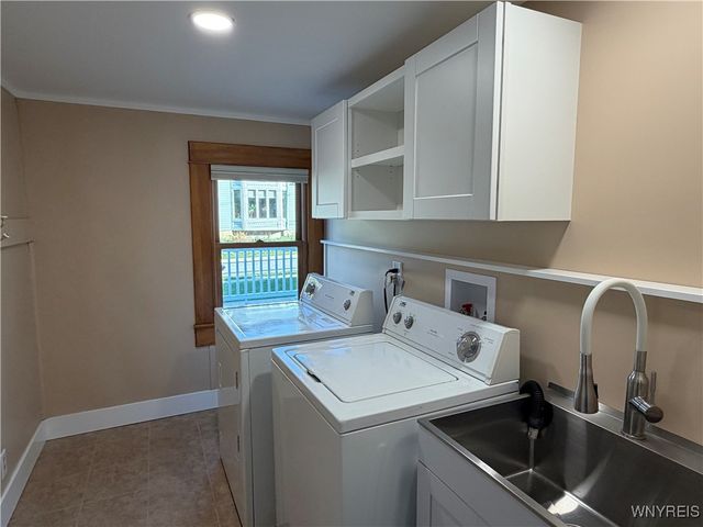 30 Eagle Street, Amherst, NY 14221