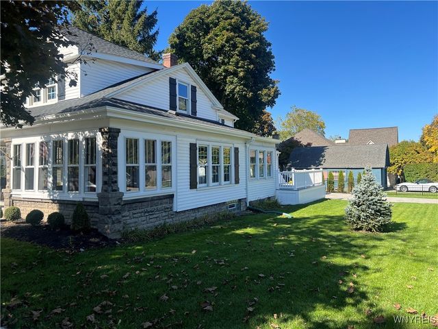 30 Eagle Street, Amherst, NY 14221