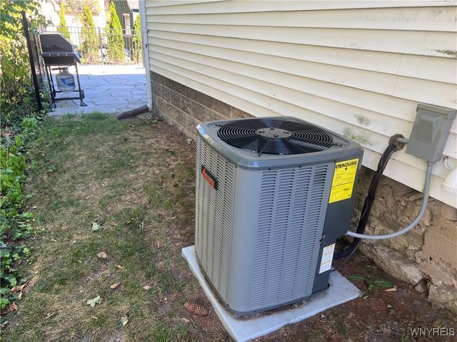 30 Eagle Street, Amherst, NY 14221