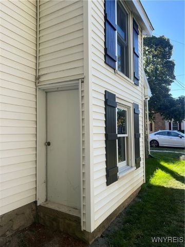 30 Eagle Street, Amherst, NY 14221