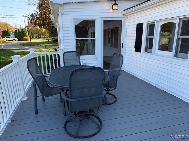 30 Eagle Street, Amherst, NY 14221