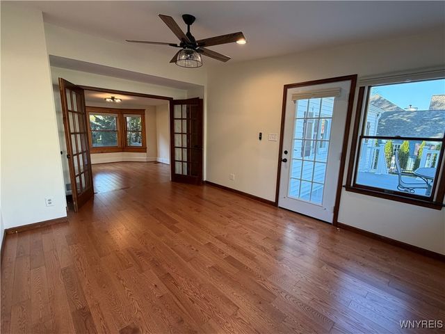 30 Eagle Street, Amherst, NY 14221